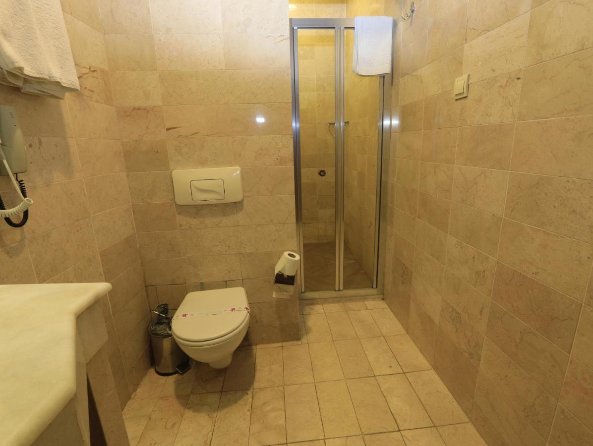 Nil Hotel Istanbul City Center ภายนอก รูปภาพ