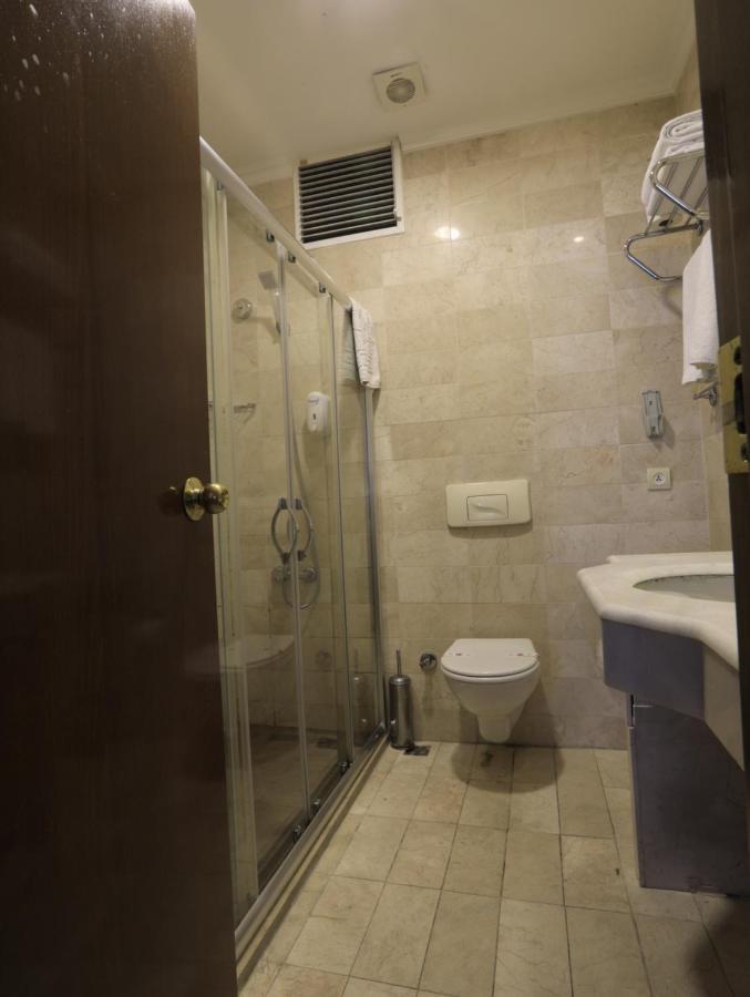 Nil Hotel Istanbul City Center ภายนอก รูปภาพ