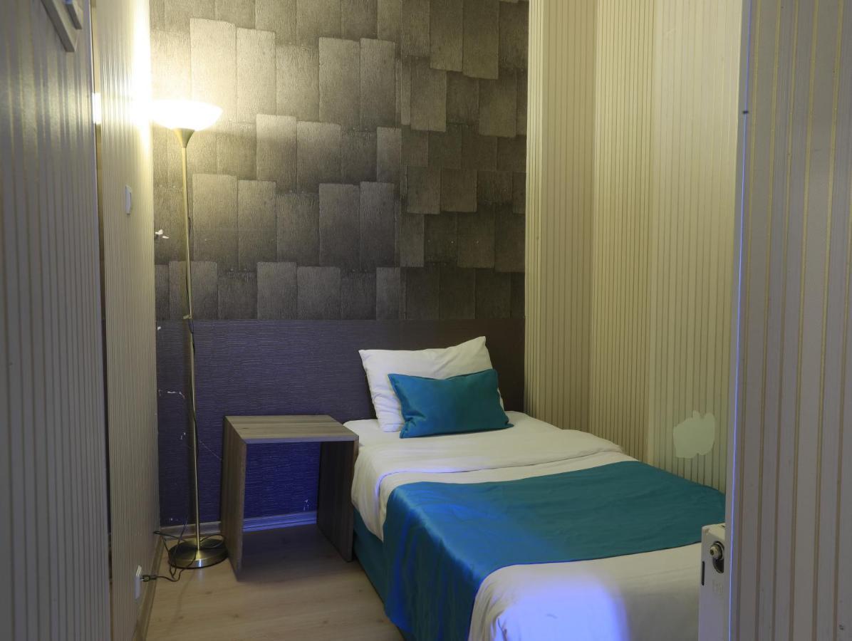 Nil Hotel Istanbul City Center ภายนอก รูปภาพ